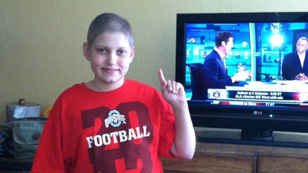 Young Ohio State Fan Names His Cancer “Michigan” – Then Defeats It